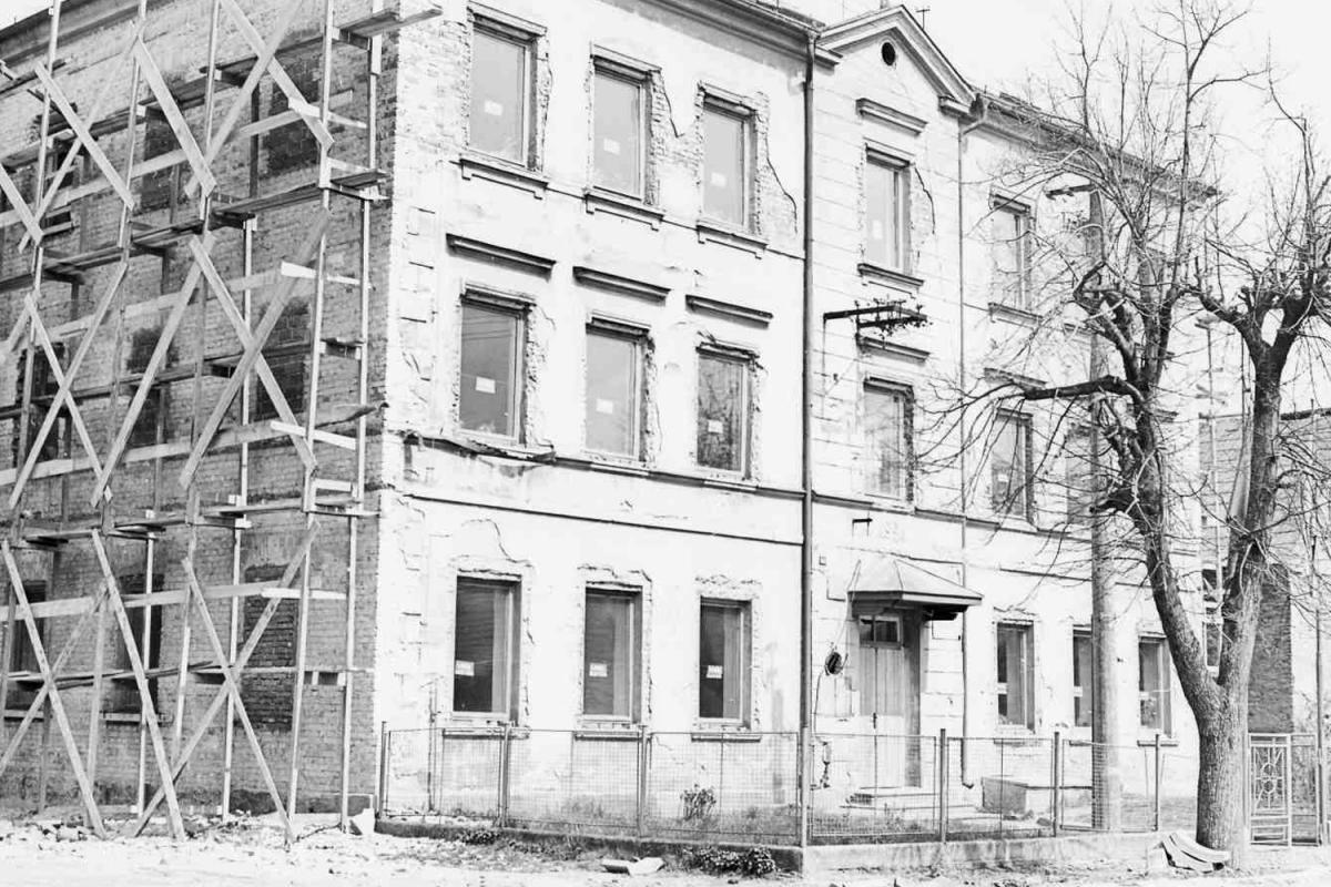 Historické foto školní budovy